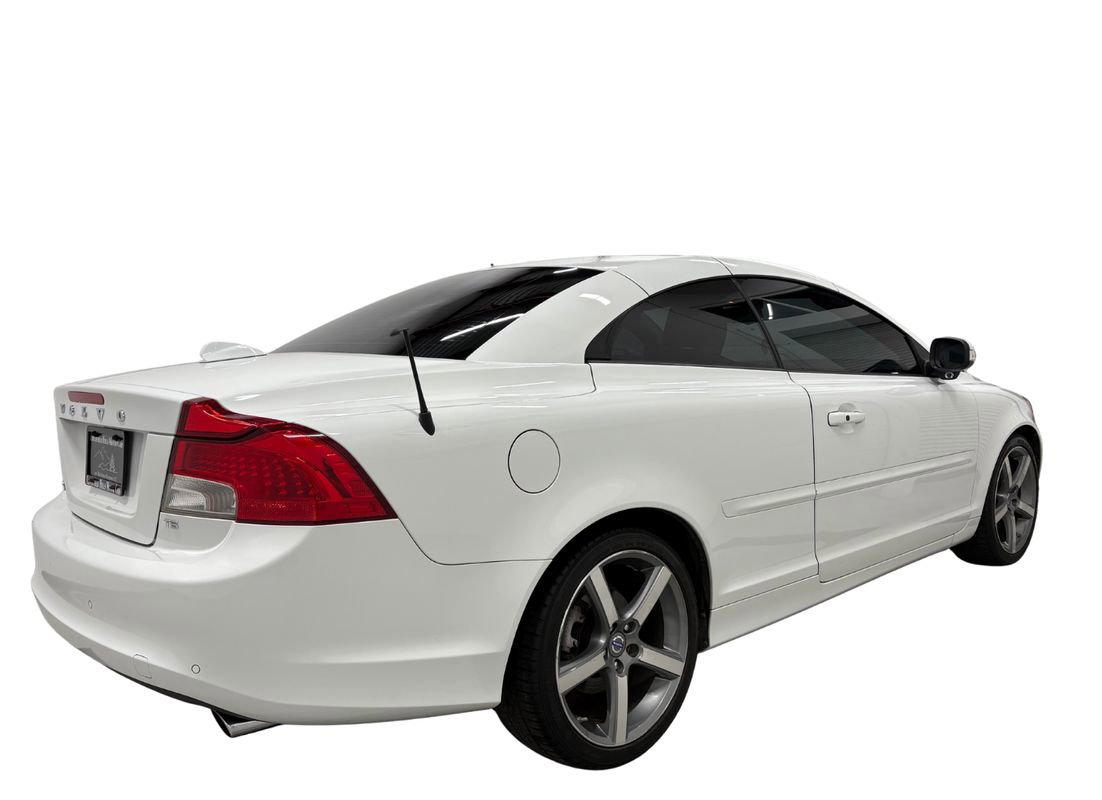 Used 2011 Volvo C70 T5 w/ Multimedia Pkg image 9