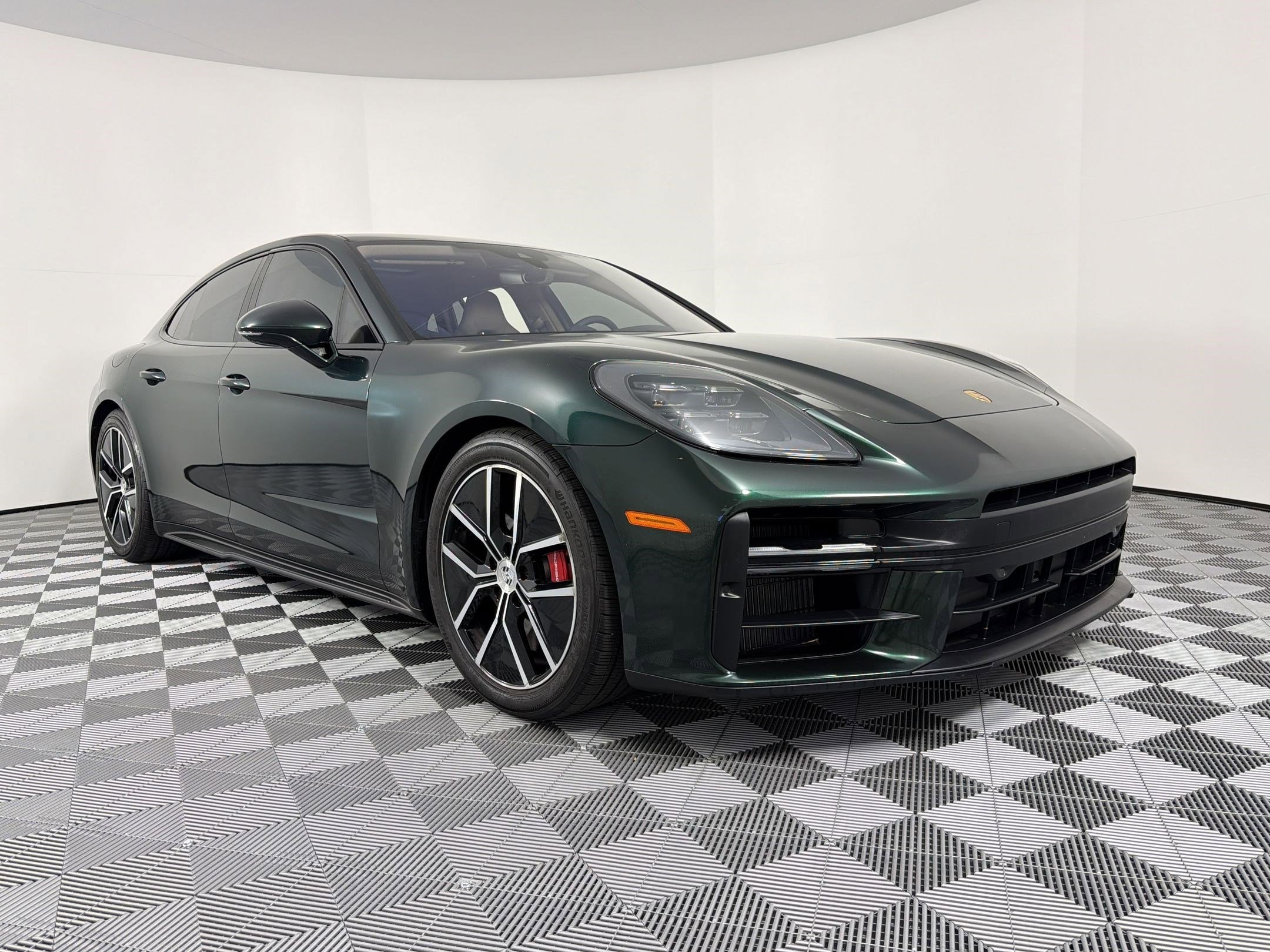 Certified 2026 Porsche Panamera 4S AWD/4WD image 12