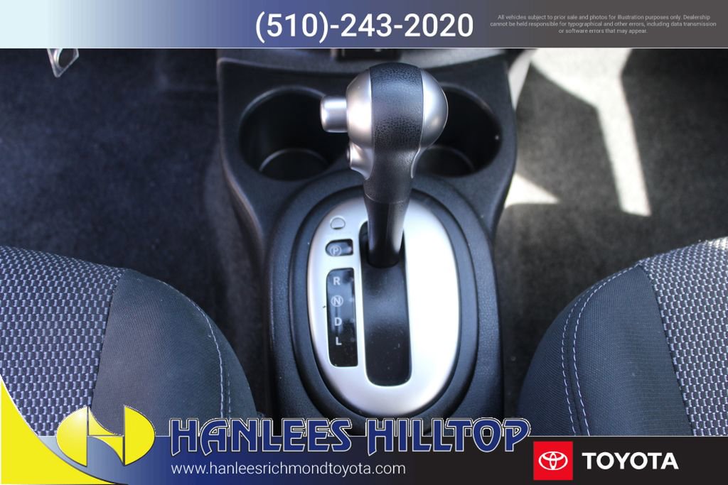 Used 2017 Nissan Versa SV w/ SV Special Edition Package image 18