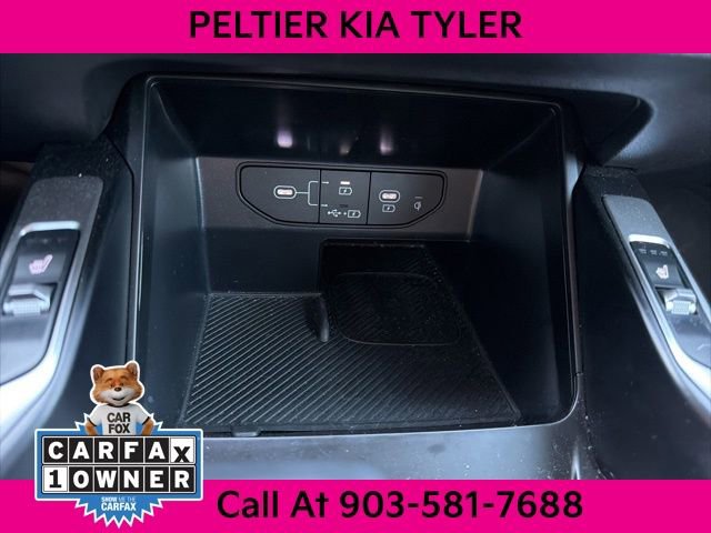 Certified 2025 Kia Sorento EX w/ Panoramic Sunroof Package image 21