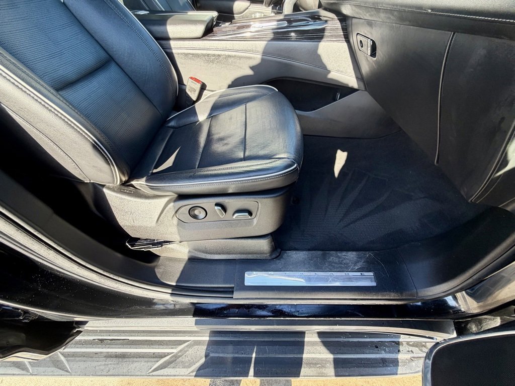 Used 2023 Cadillac Escalade ESV Sport image 24