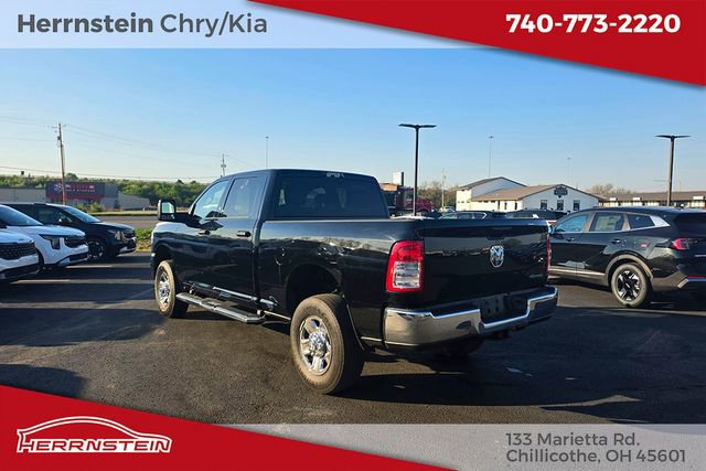 Used 2024 RAM 2500 Tradesman w/ Chrome Appearance Group AWD/4WD image 5