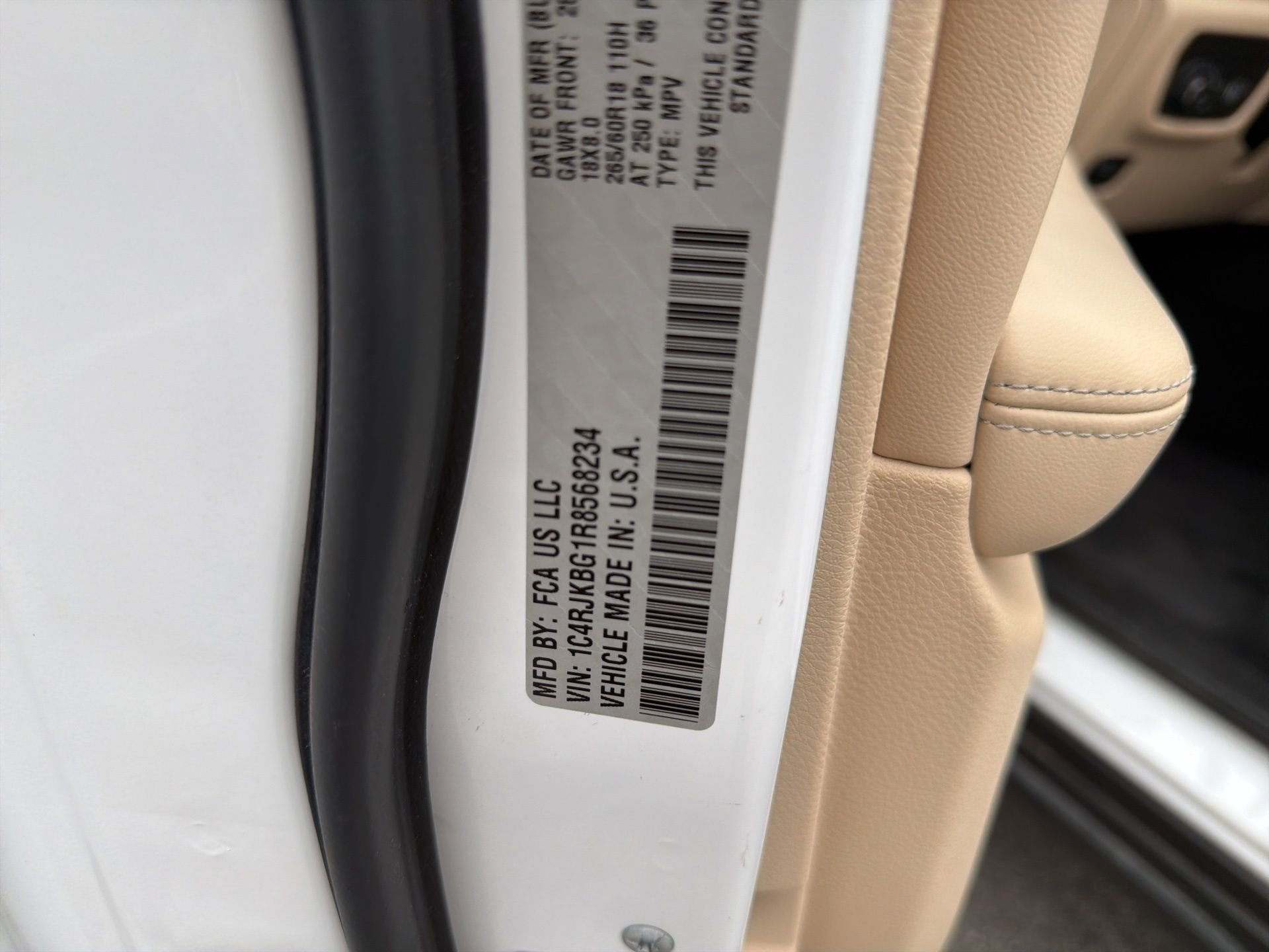 Used 2024 Jeep Grand Cherokee L Limited w/ Trailer Tow Package image 9