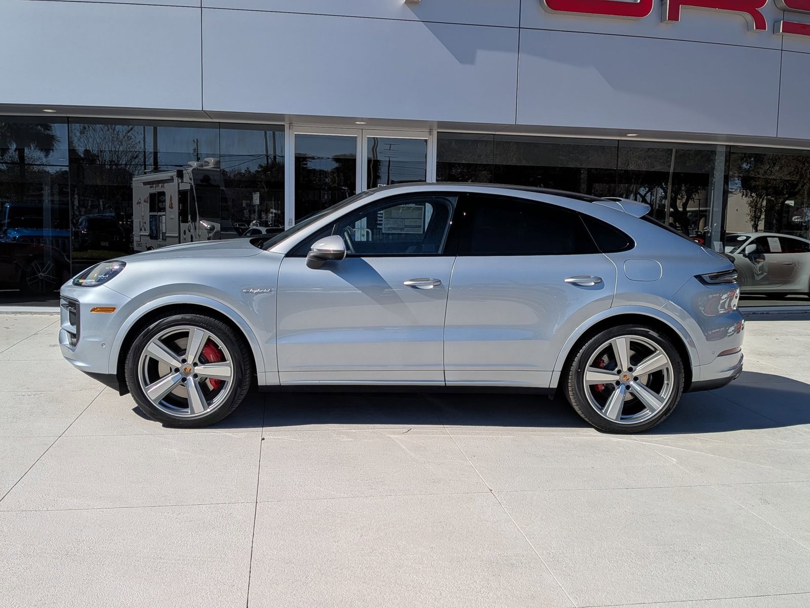 New 2026 Porsche Cayenne S image 2