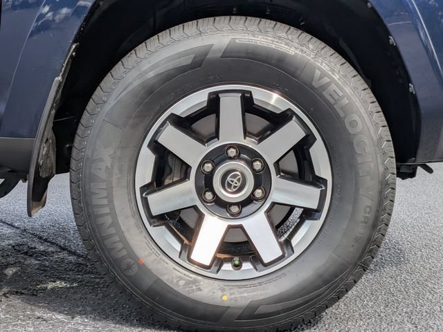 Used 2023 Toyota 4Runner TRD Off-Road Premium w/ Moonroof Package AWD/4WD image 10