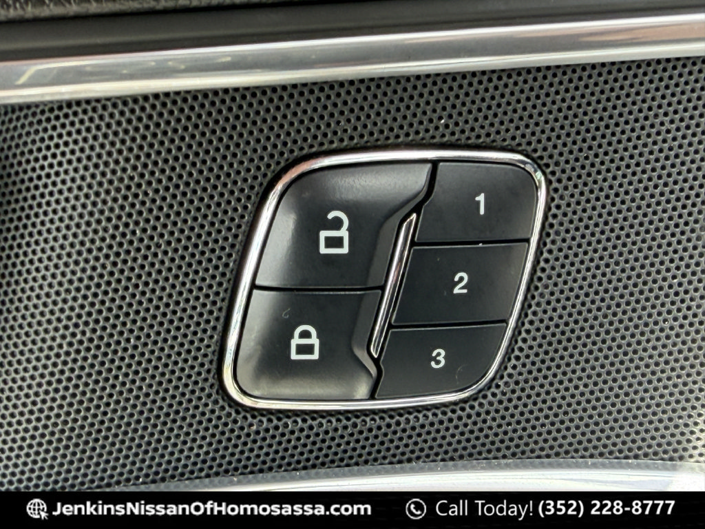 Used 2017 Ford Explorer Limited FWD image 34