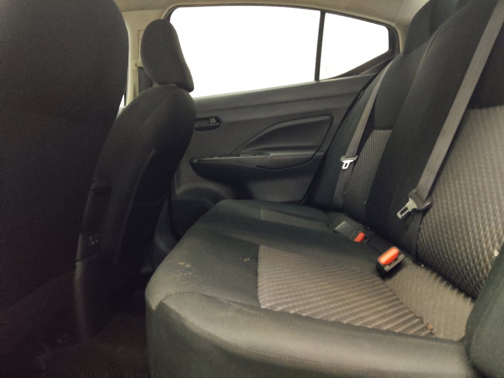 Used 2020 Nissan Versa S FWD image 18