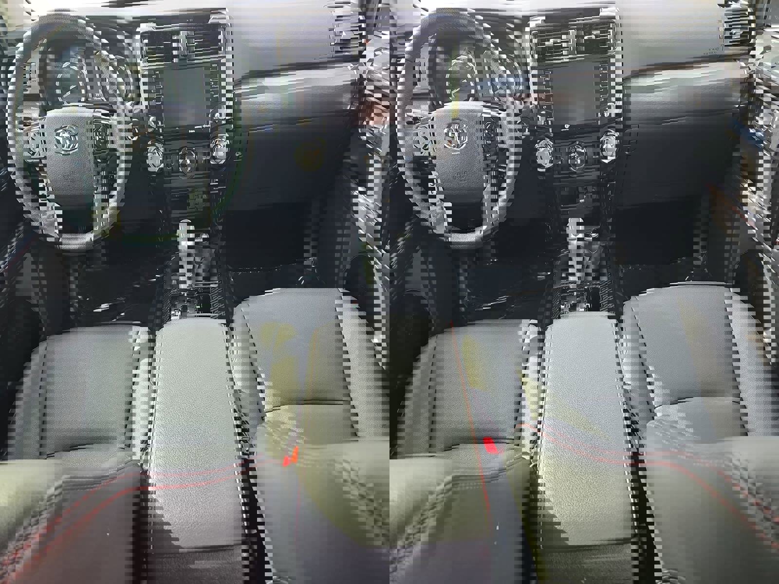 Used 2022 Toyota 4Runner TRD Off-Road Premium image 9