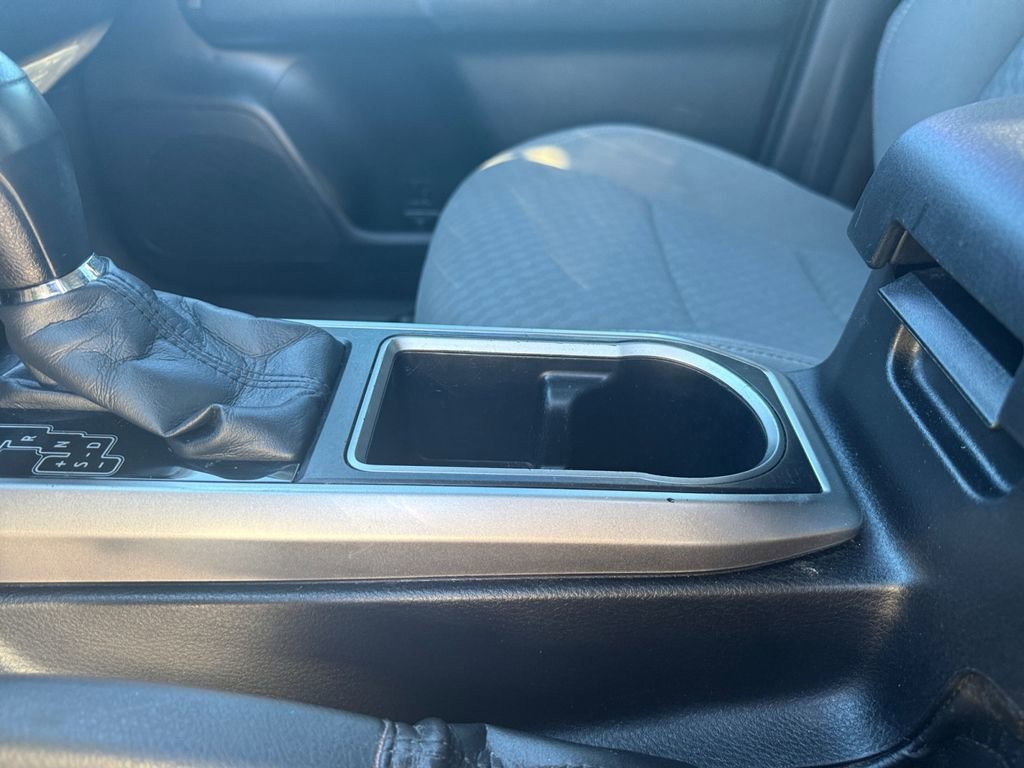 Used 2021 Toyota Tacoma SR5 image 9