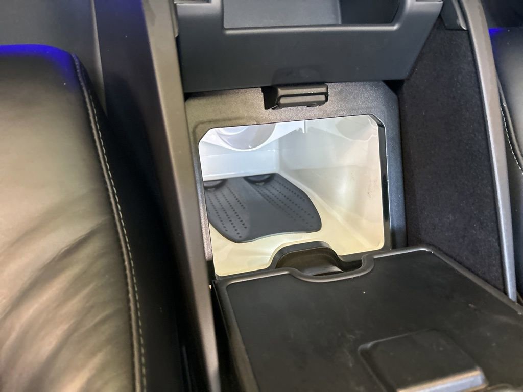 Used 2021 Mercedes-Benz Maybach GLS 600 4MATIC image 36