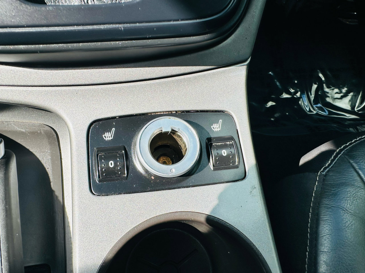 Used 2016 Ford Escape SE w/ SE Leather Comfort Package image 15