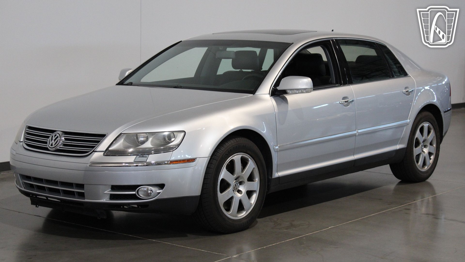 Used 2004 Volkswagen Phaeton V8 AWD/4WD image 27