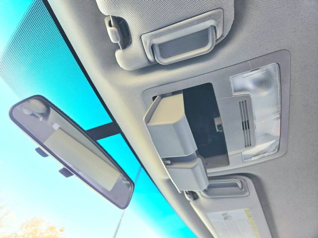 Used 2015 Toyota Camry SE image 27