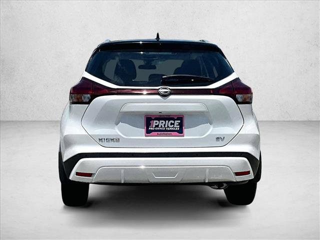 Used 2023 Nissan Kicks SV FWD image 4
