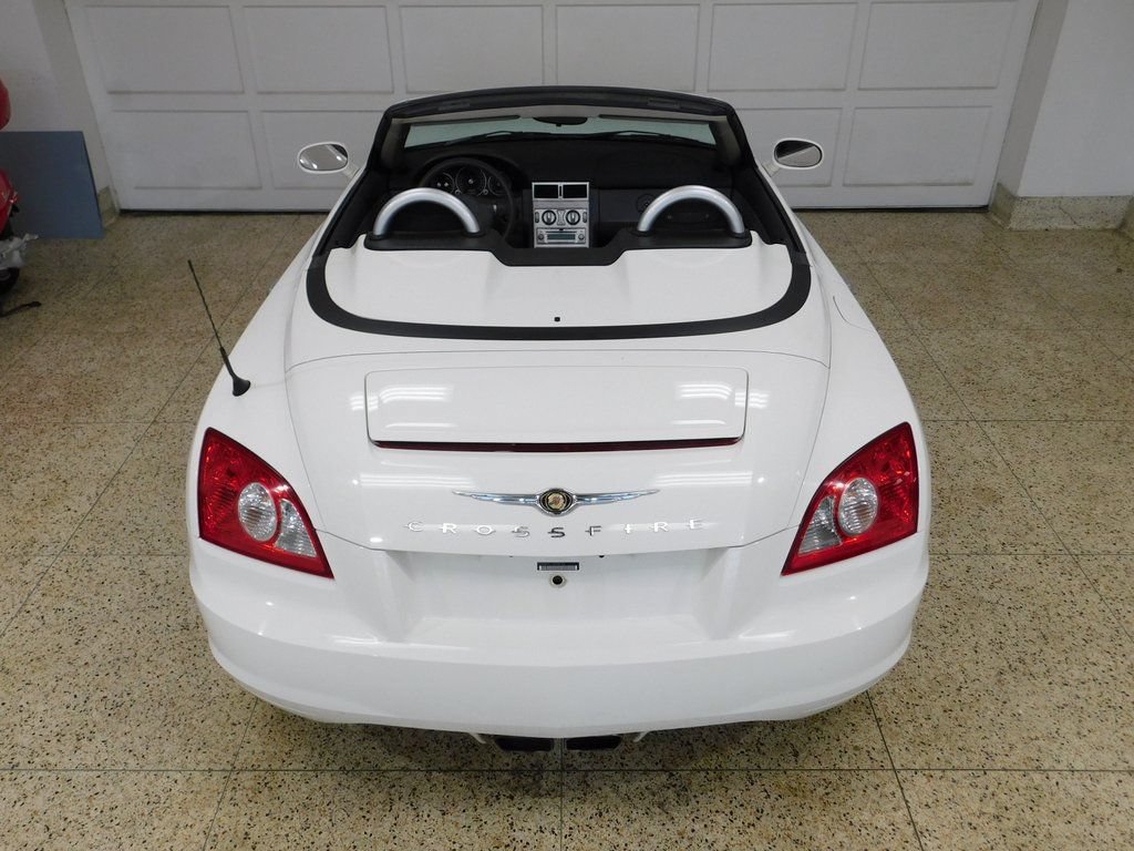 Used 2005 Chrysler Crossfire Limited RWD image 81