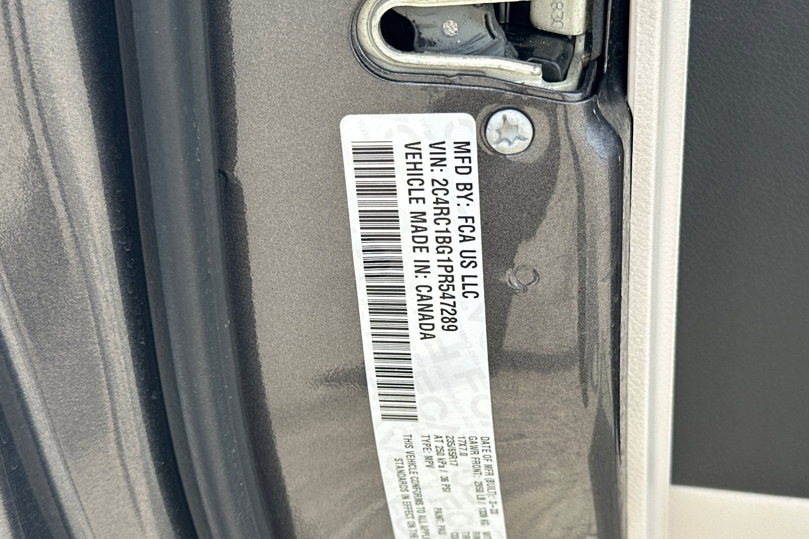 Used 2023 Chrysler Pacifica Touring-L FWD image 30