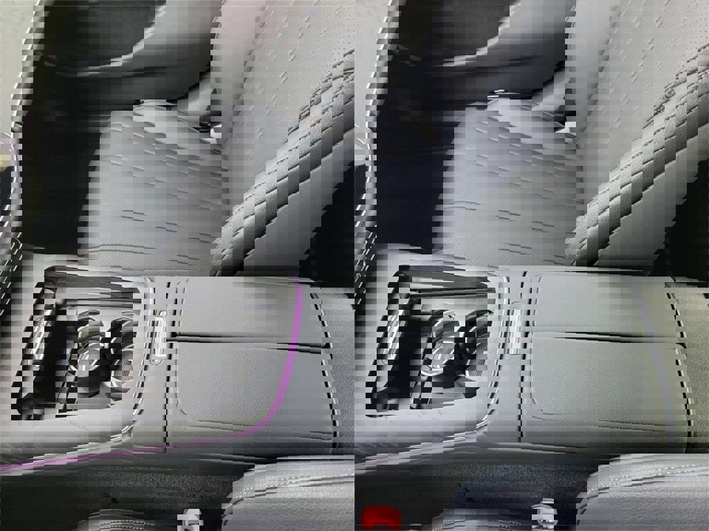 Used 2024 Mercedes-Benz E 350 4MATIC Sedan image 22