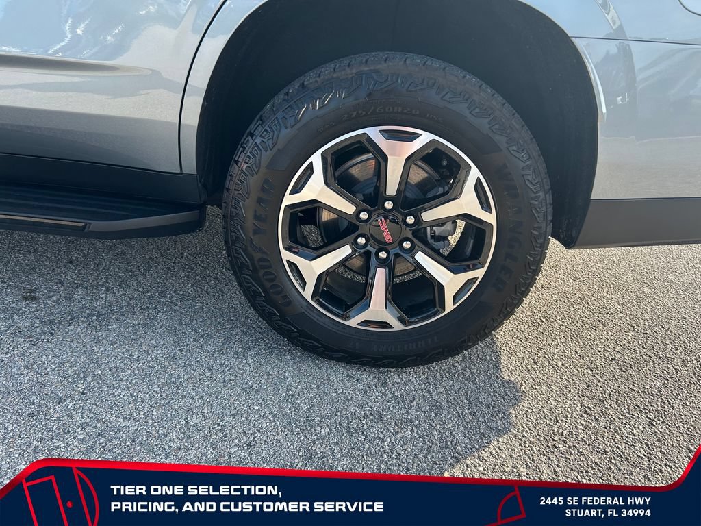 Used 2025 GMC Yukon AT4 AWD/4WD image 9