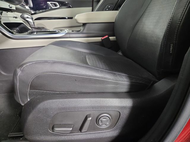 Used 2023 Kia Carnival SX Prestige FWD image 30
