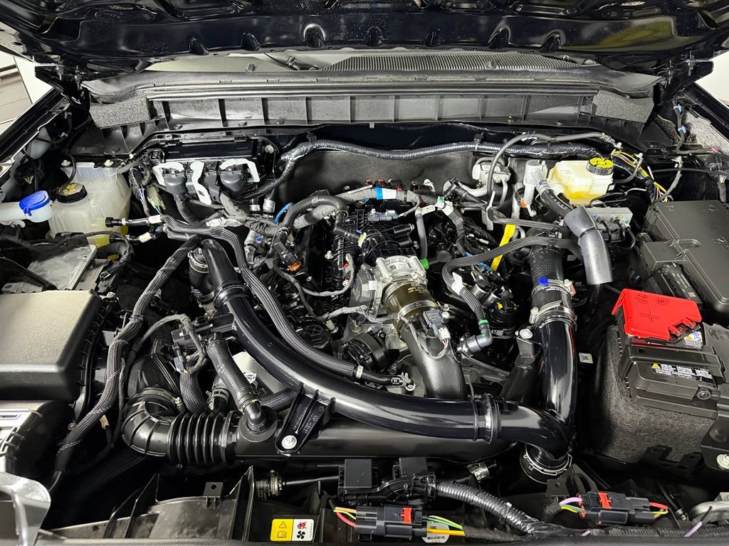 Used 2025 Ford Bronco Outer Banks AWD/4WD image 25