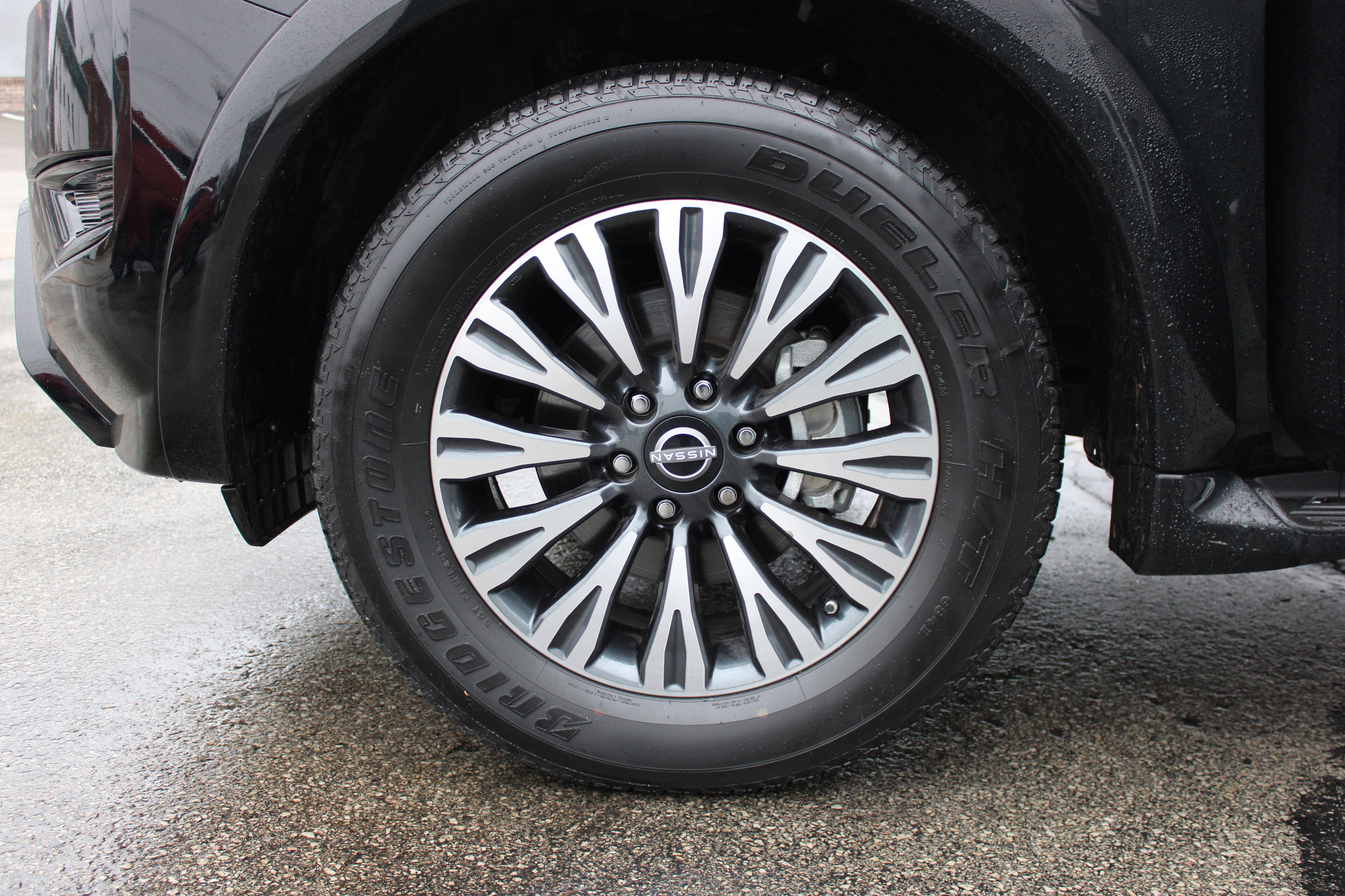 Certified 2024 Nissan Armada SL w/ Midnight Edition Package image 38