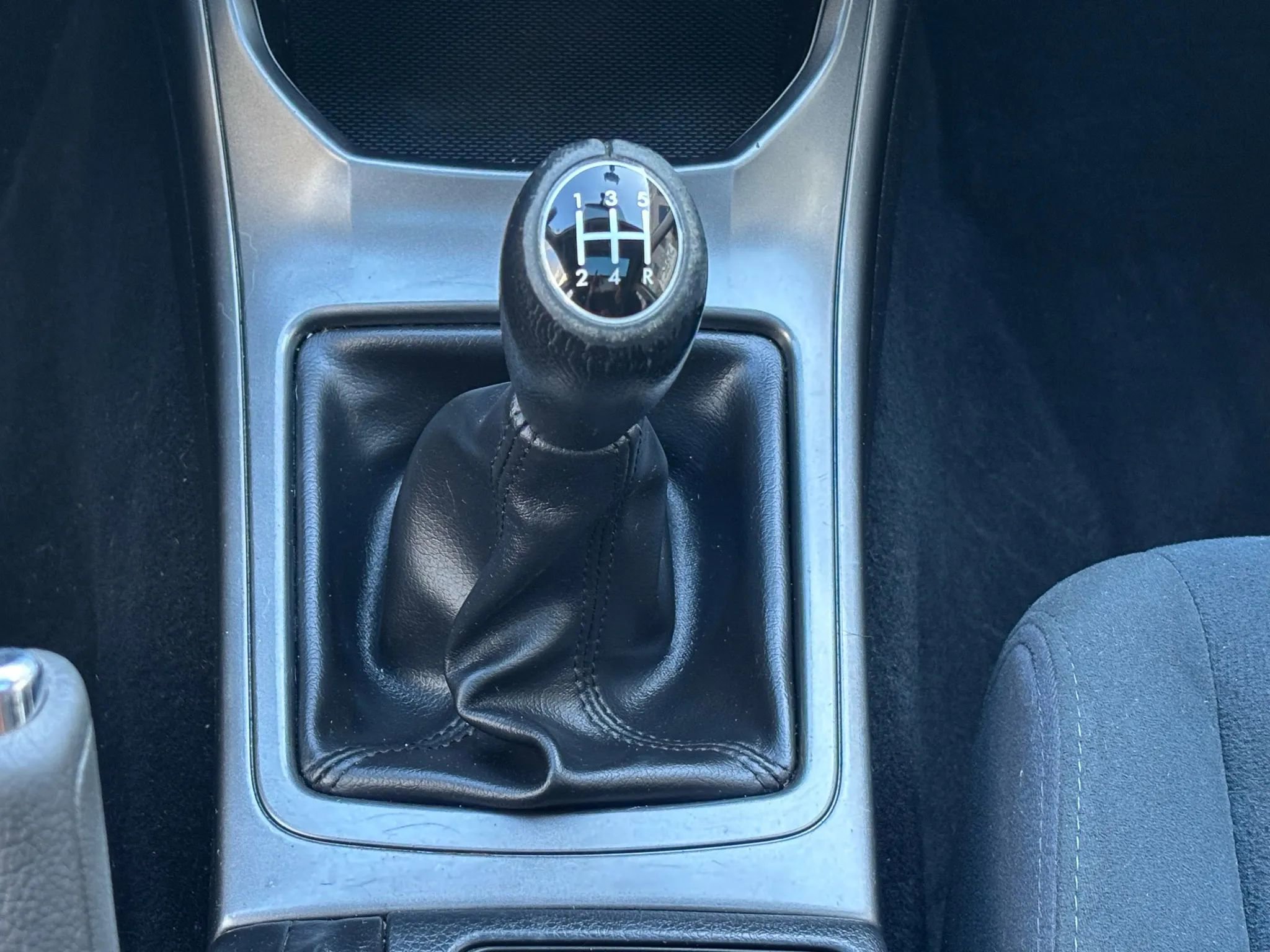 Used 2011 Subaru Impreza 2.5i Premium w/ PWR Moonroof Value Pkg image 31