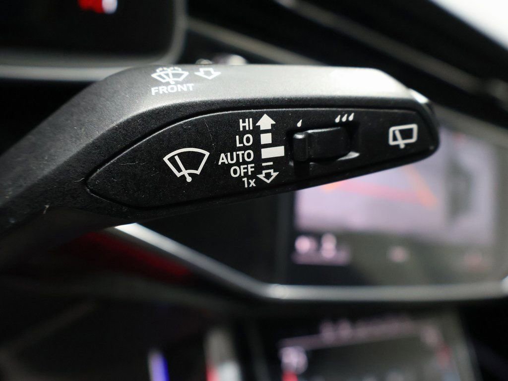 Used 2020 Audi SQ7 Prestige w/ Prestige Package image 40