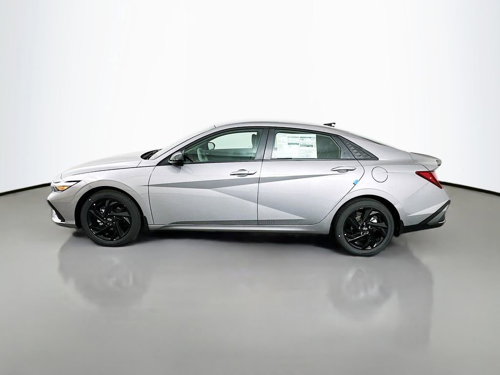 New 2026 Hyundai Elantra Sport image 8