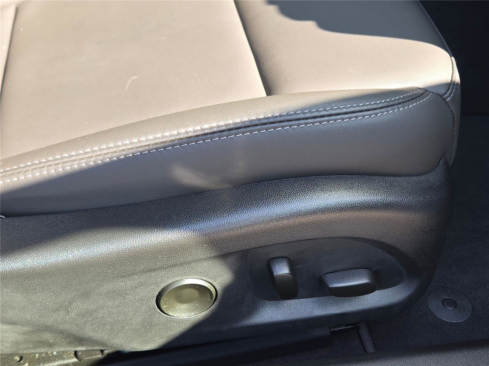 Used 2024 Cadillac CT5 Luxury w/ Sun And Sound Package image 5