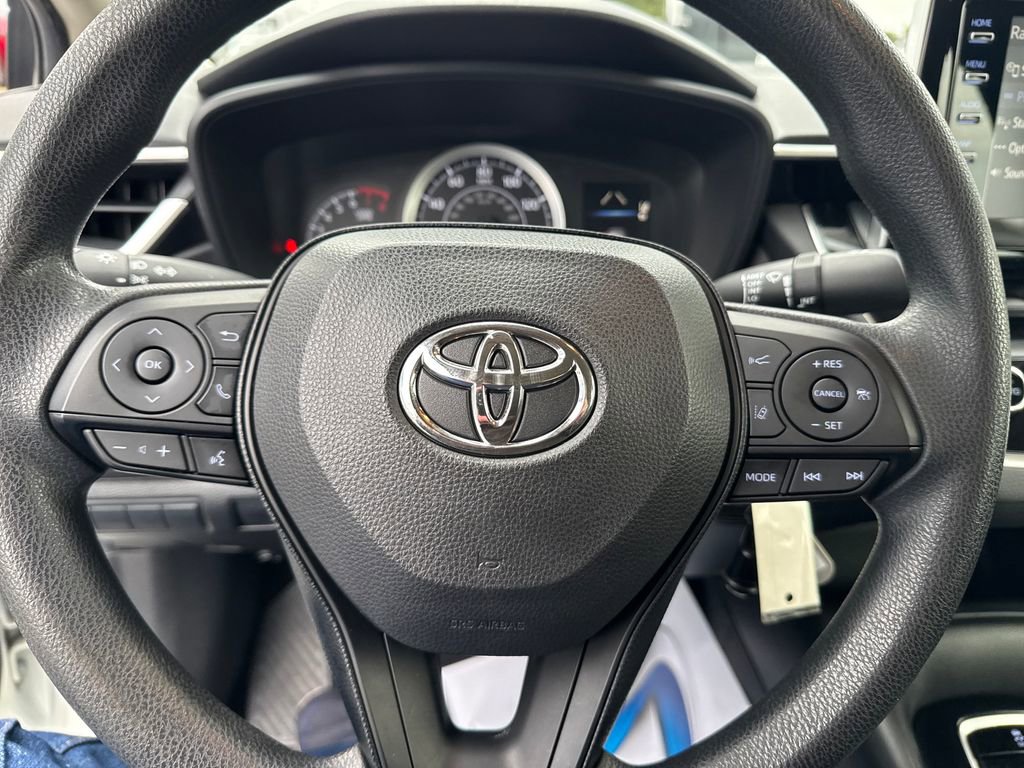 Used 2020 Toyota Corolla LE image 15