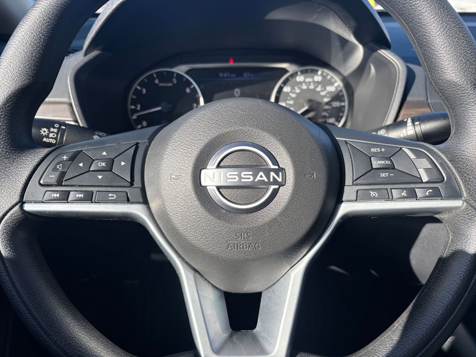 Used 2025 Nissan Altima 2.5 SV FWD image 22