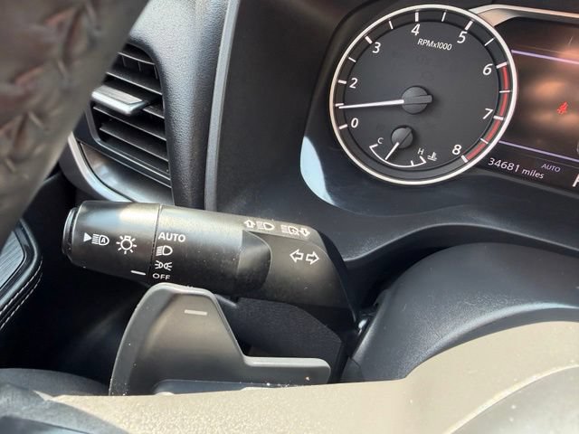 Used 2025 Nissan Rogue SV AWD/4WD image 29