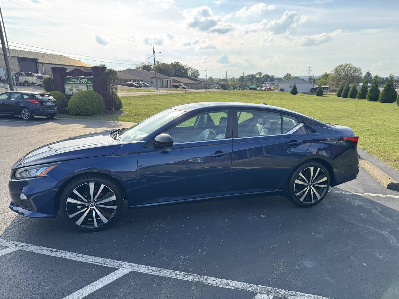 Used 2021 Nissan Altima 2.5 SR FWD image 4