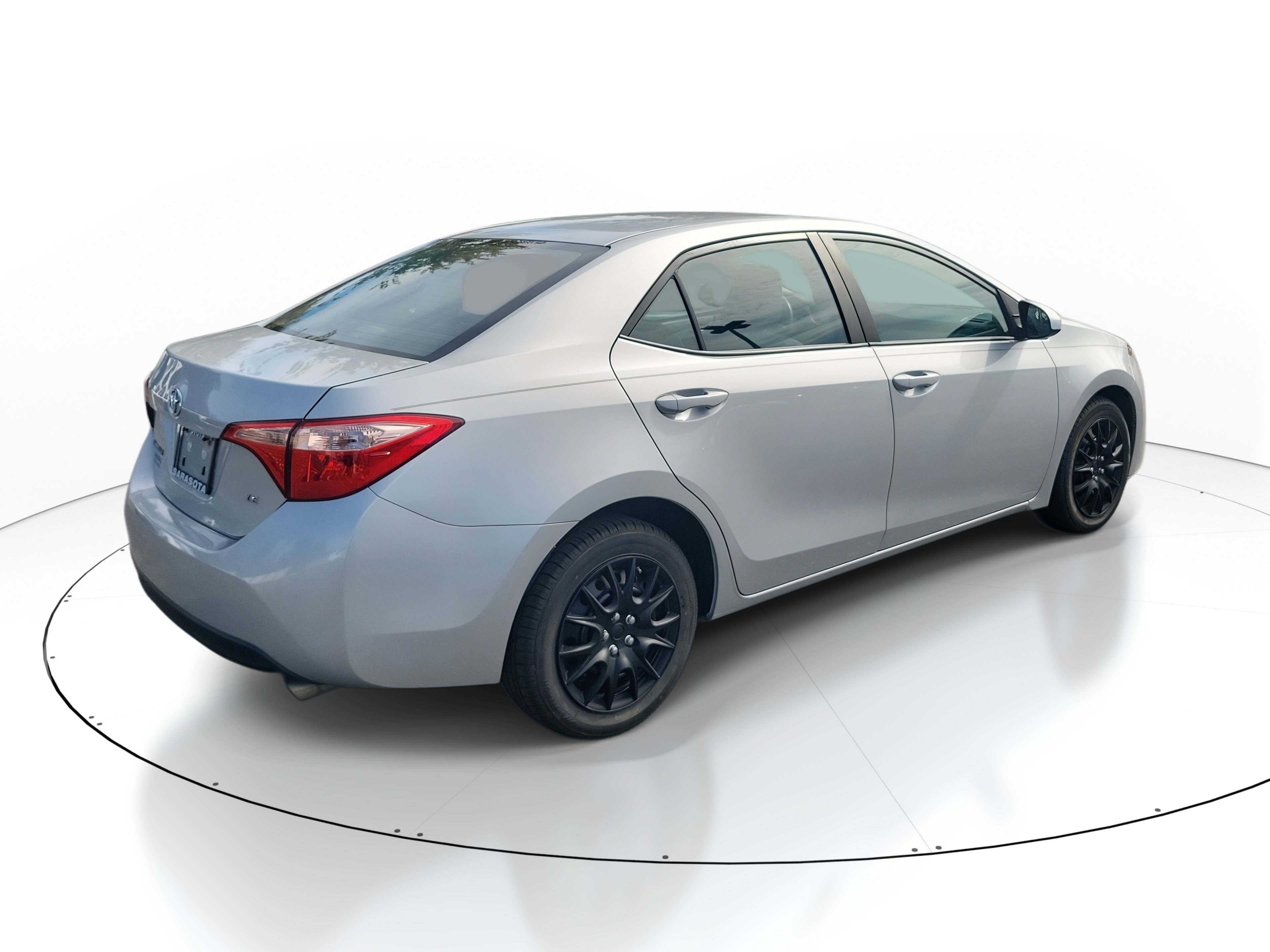 Used 2018 Toyota Corolla LE image 6
