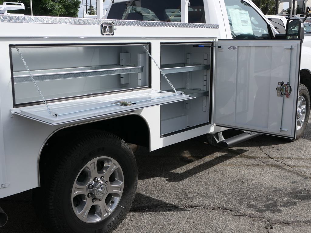 New 2026 RAM 3500 Tradesman w/ Chrome Appearance Group image 4