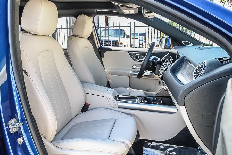 Certified 2025 Mercedes-Benz GLA 250 4MATIC image 19