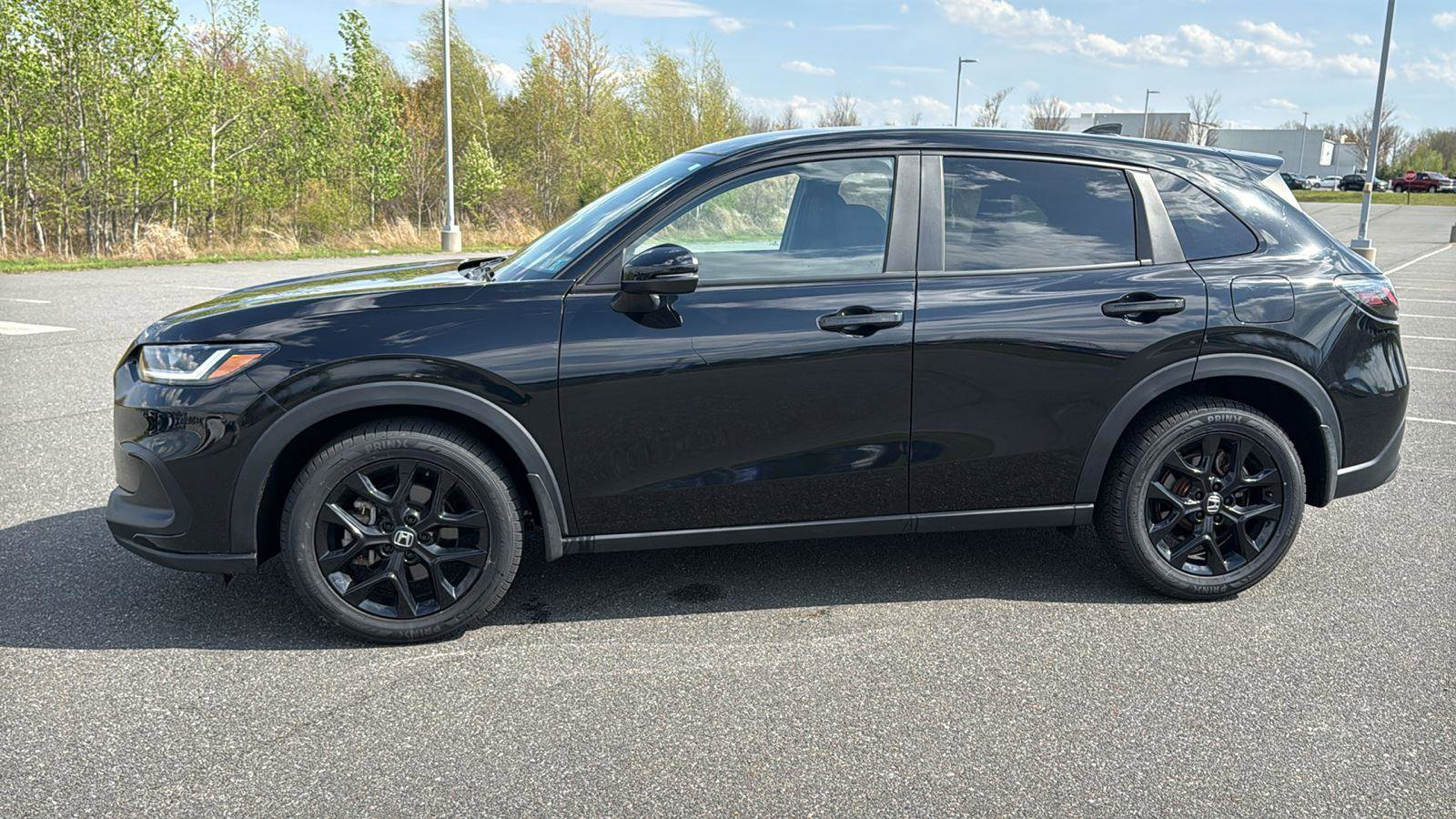 Used 2024 Honda HR-V Sport image 12