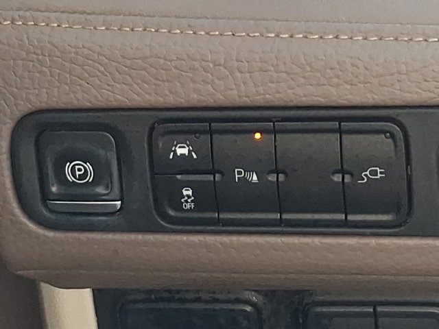 Used 2021 GMC Yukon XL Denali RWD image 34