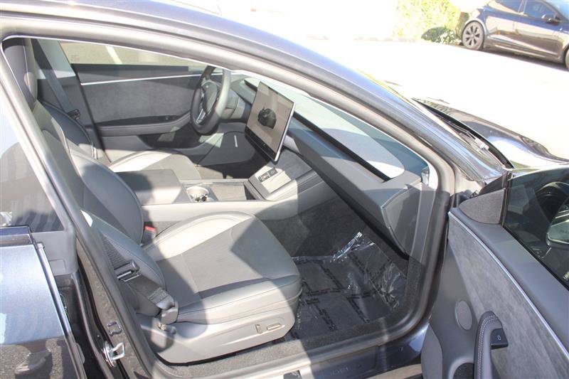 Used 2024 Tesla Model 3 Long Range AWD/4WD image 9