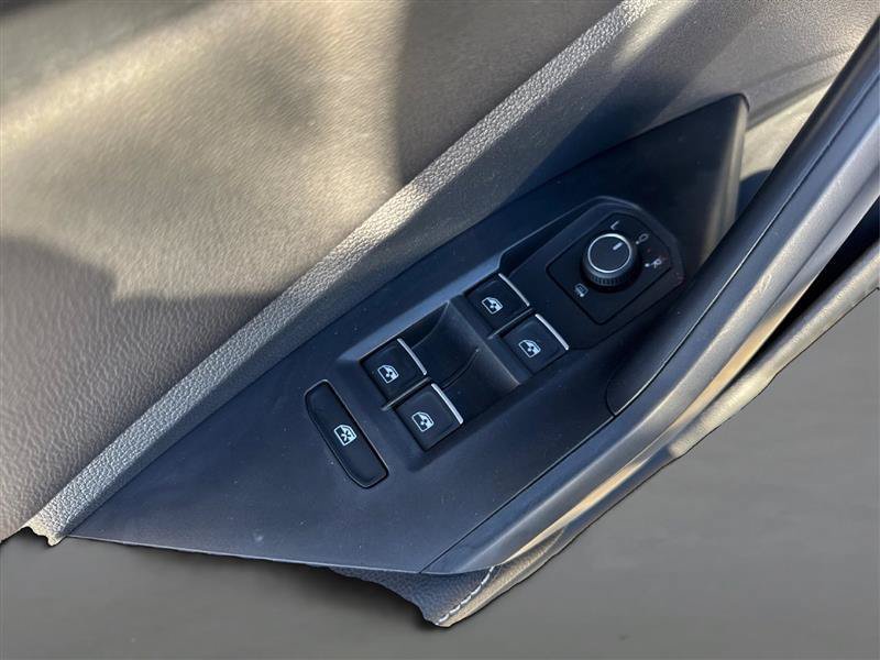 Used 2024 Volkswagen Jetta S FWD image 28