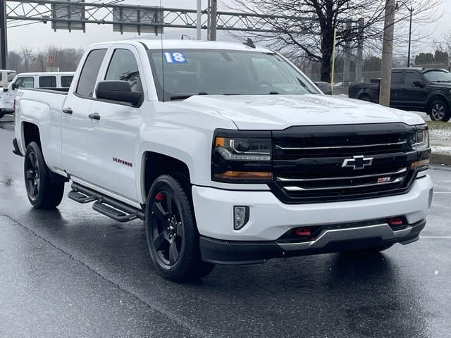 Used 2018 Chevrolet Silverado 1500 LT w/ Redline Edition image 1