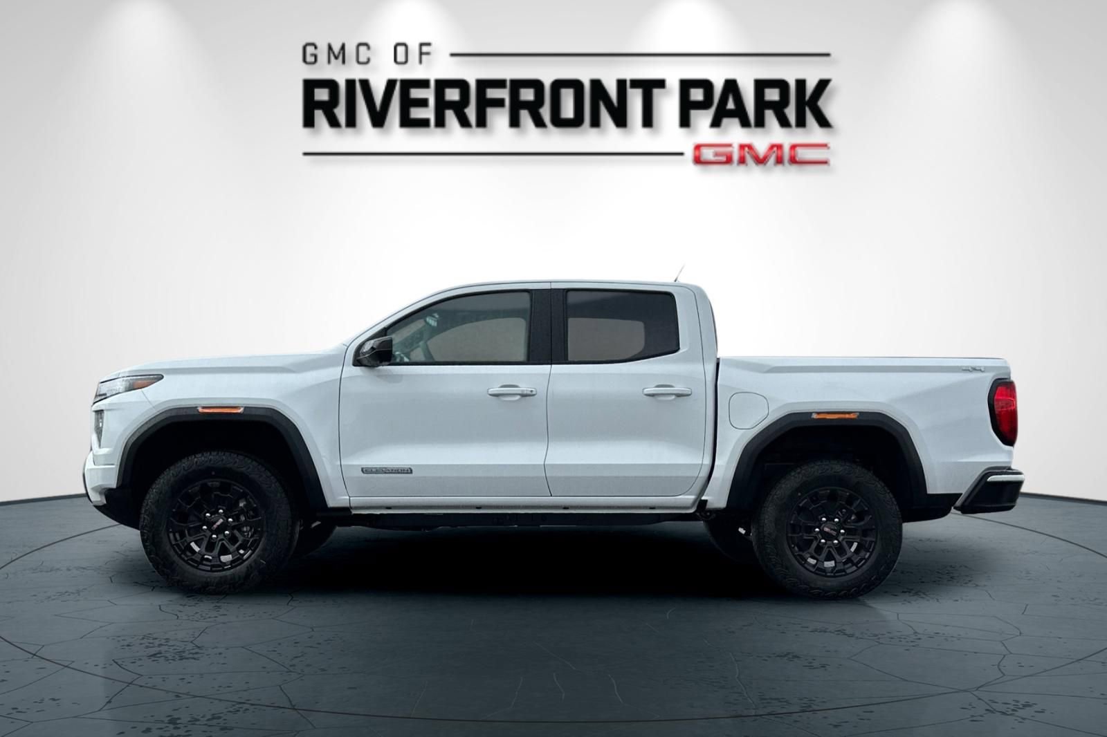 New 2026 GMC Canyon Elevation w/ Convenience Package image 5