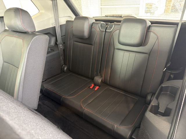 Used 2024 Volkswagen Tiguan Wolfsburg Edition FWD image 16