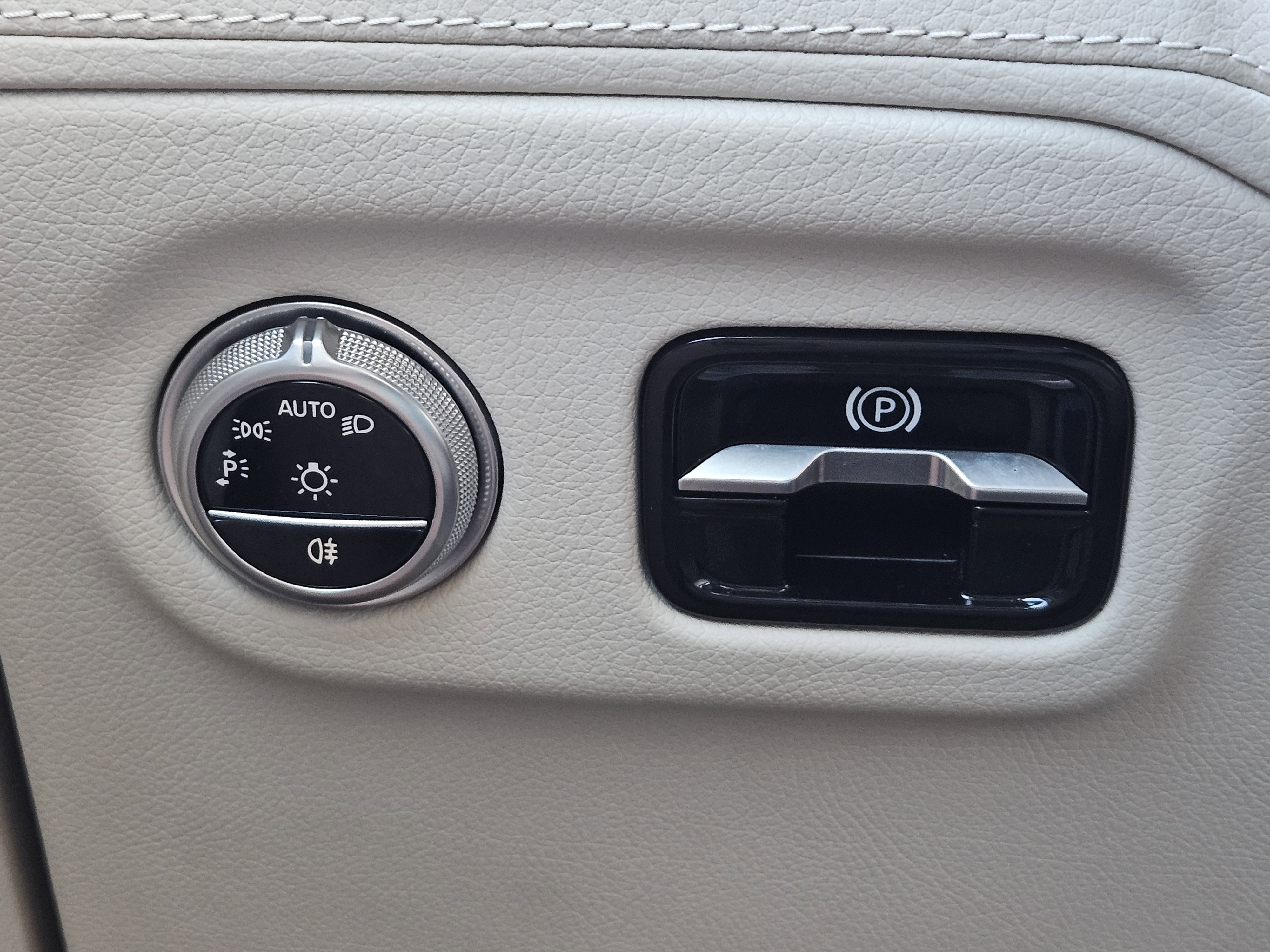 Certified 2023 Mercedes-Benz EQS 580 580 image 23