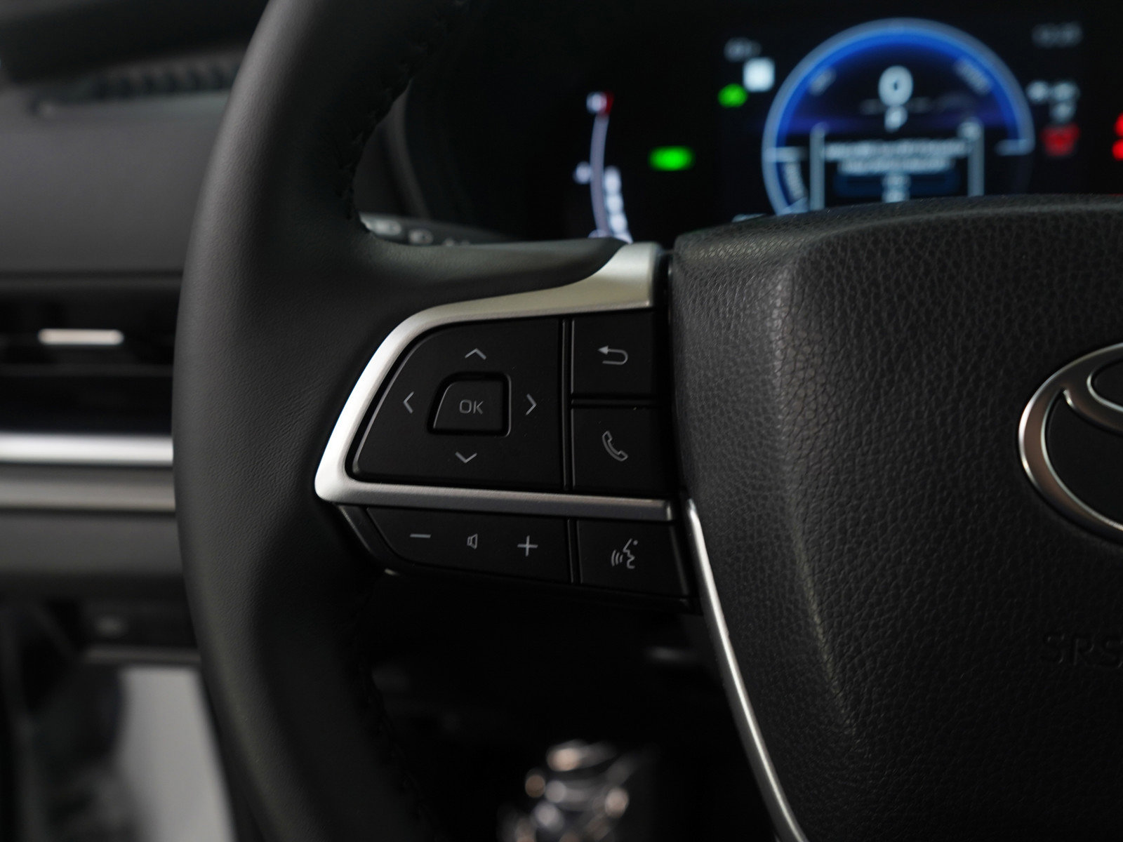 Used 2025 Toyota Grand Highlander AWD Hybrid image 18