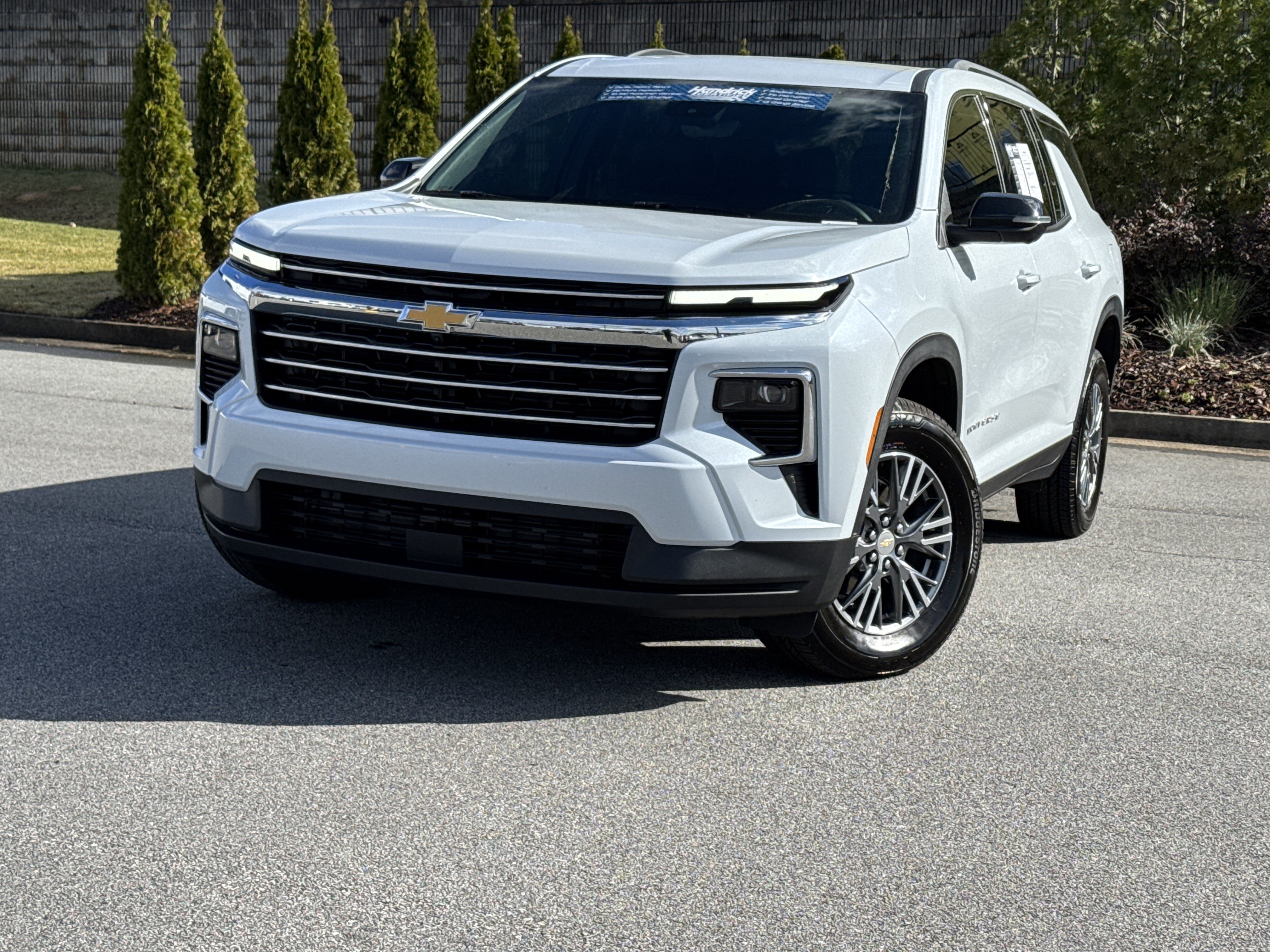 Used 2026 Chevrolet Traverse LT w/ Driver Confidence Package image 5