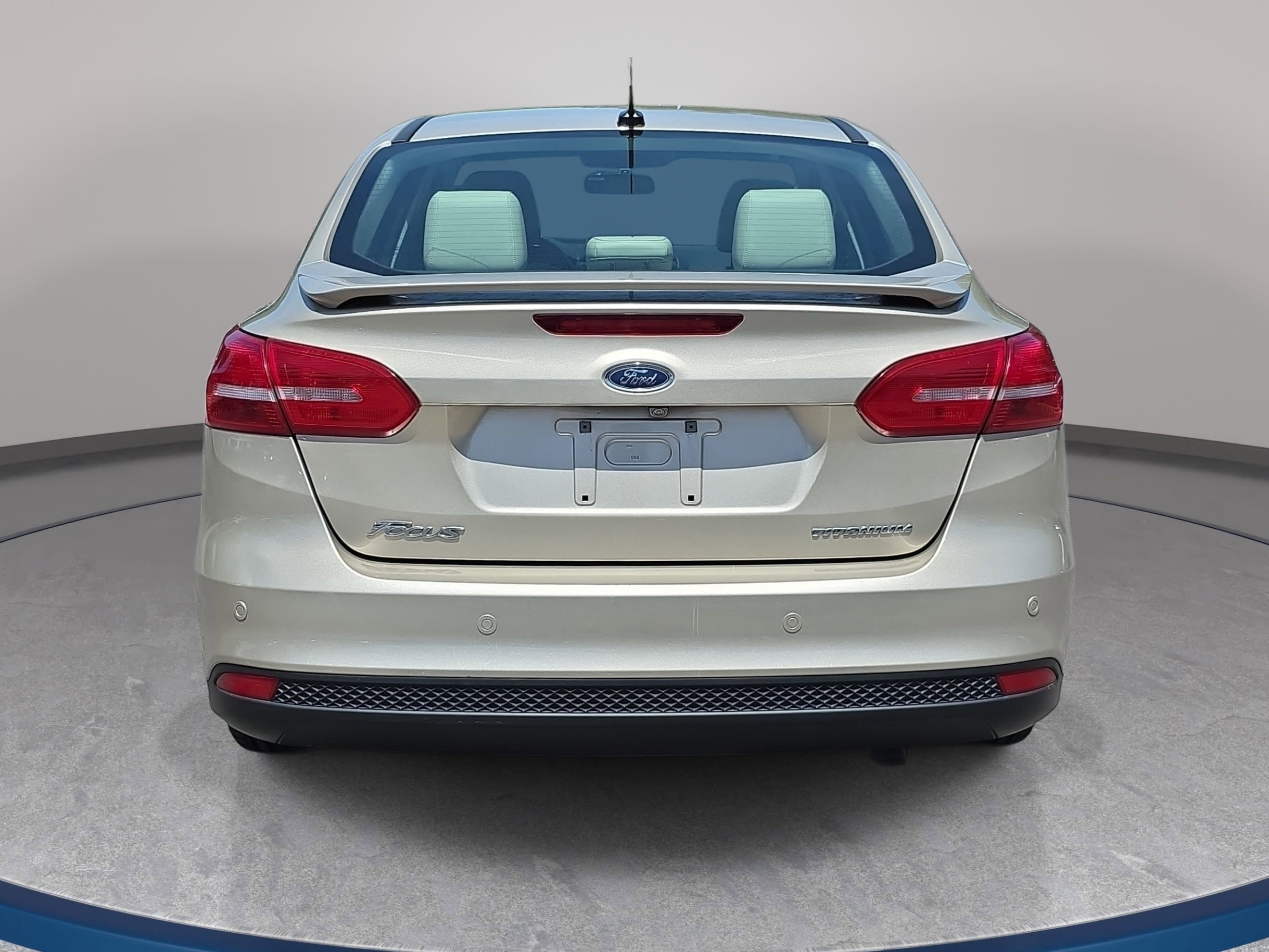 Used 2017 Ford Focus Titanium FWD image 6