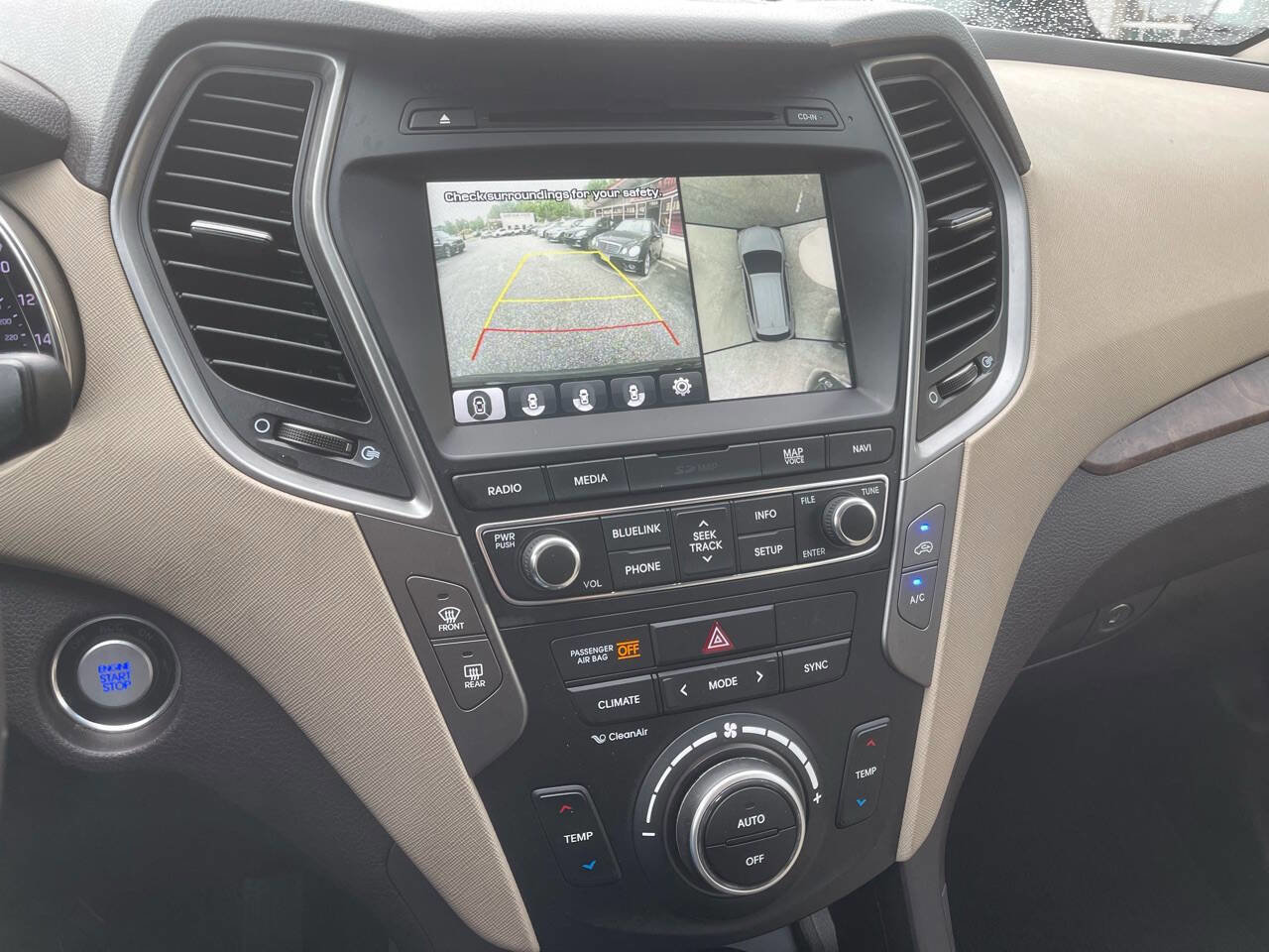 Used 2018 Hyundai Santa Fe Sport w/ 2.4L Tech Package 04 AWD/4WD image 19
