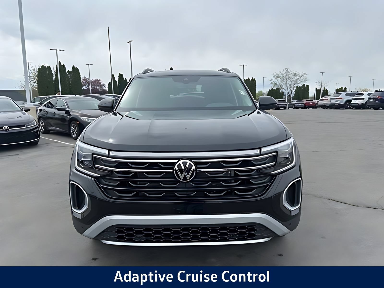 New 2026 Volkswagen Atlas Peak Edition AWD/4WD image 8