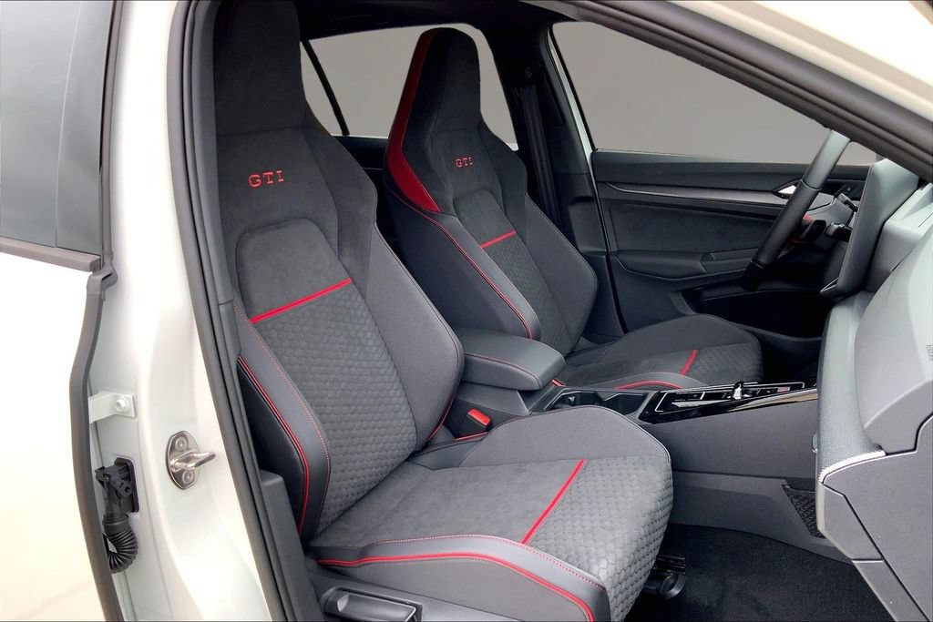 New 2026 Volkswagen GTI SE FWD image 11